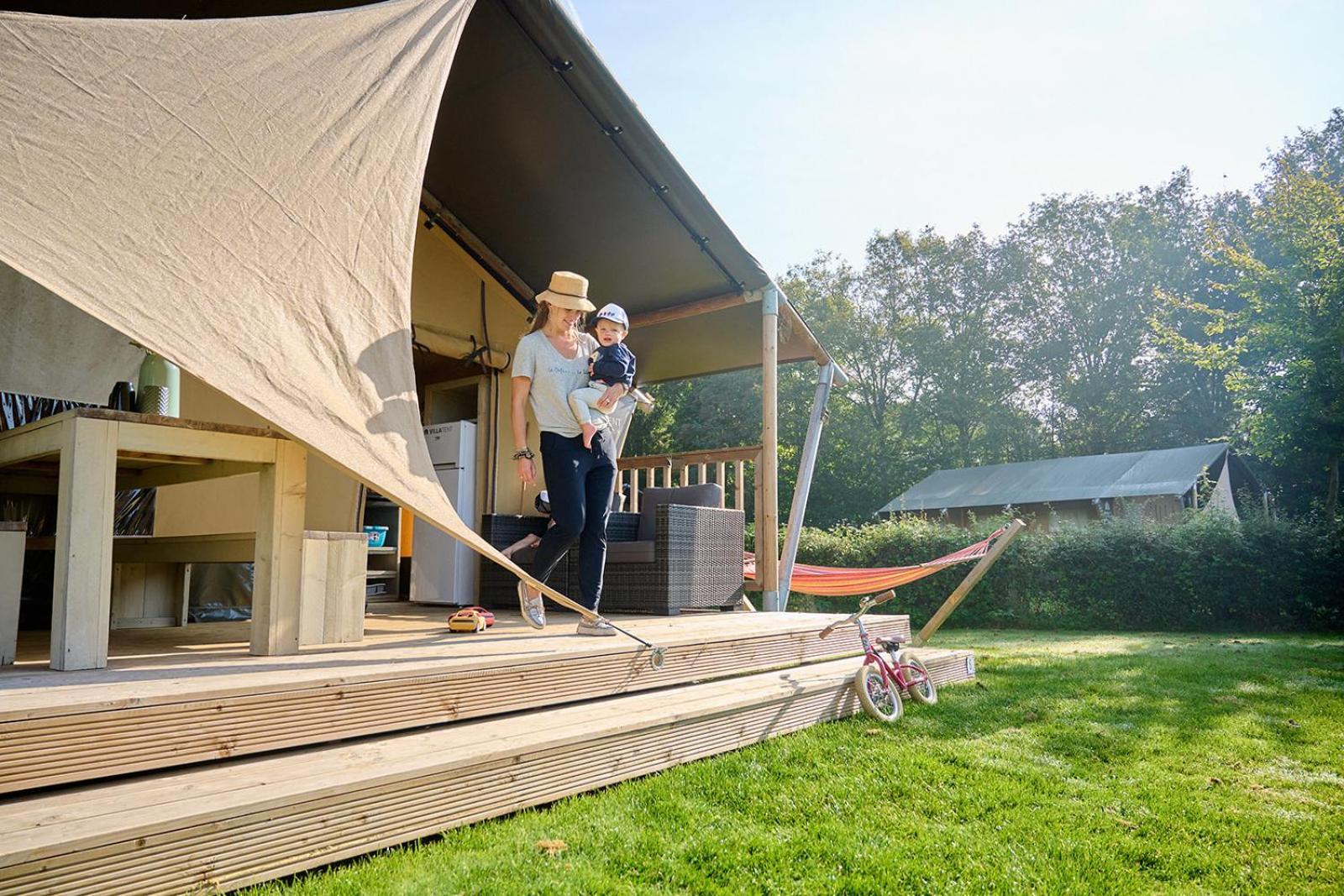 Hotel Glamping Twente Denekamp Esterno foto